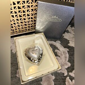 New in box hallmark keepsake heart ornament